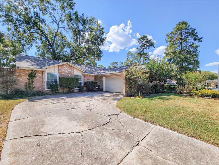 Photo 4 of 5414 Sweetwind Lane, Spring, TX