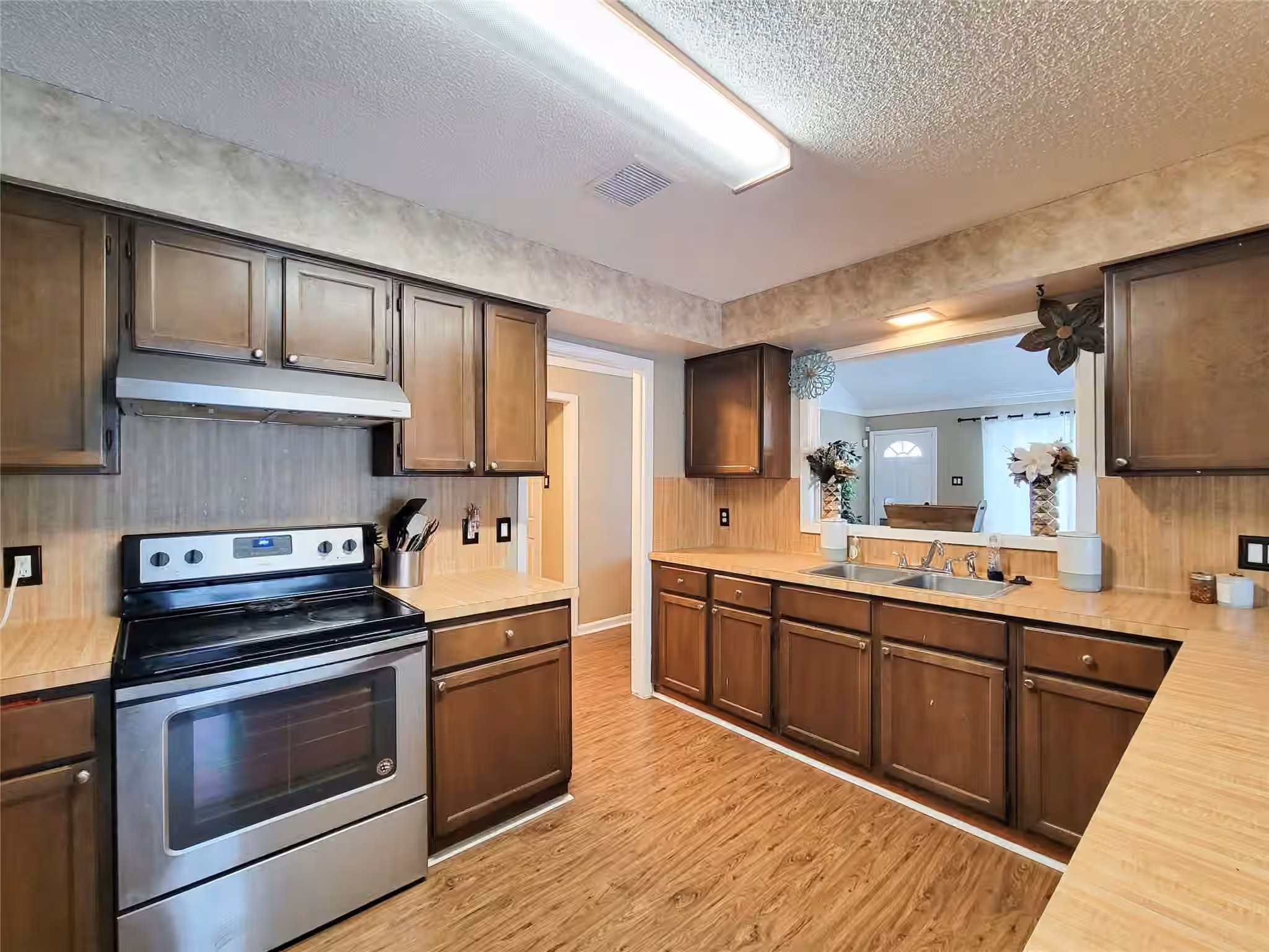 Photo 7 of 5414 Sweetwind Lane, Spring, TX