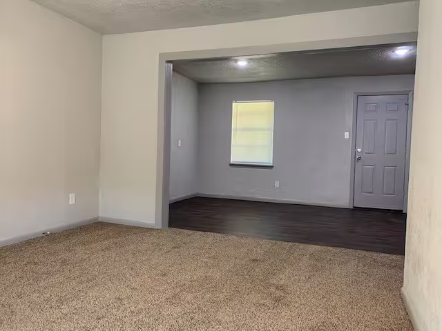 Photo 4 of 3107 Friar Point Road, Houston, TX