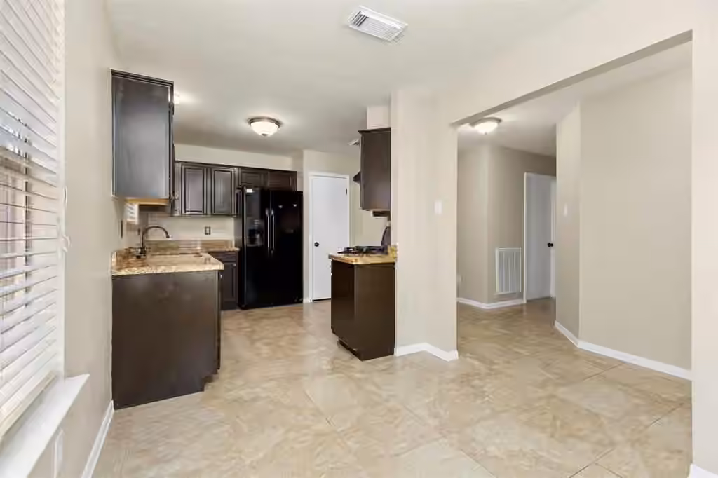 Photo 7 of 12235 Innisfall Circle, Tomball, TX