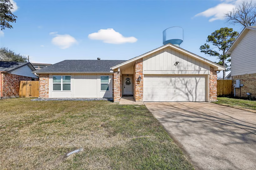 Photo 2 of 9514 Marblemount Drive, Houston, TX