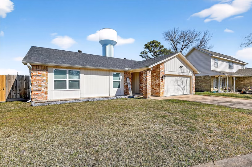 Photo 3 of 9514 Marblemount Drive, Houston, TX