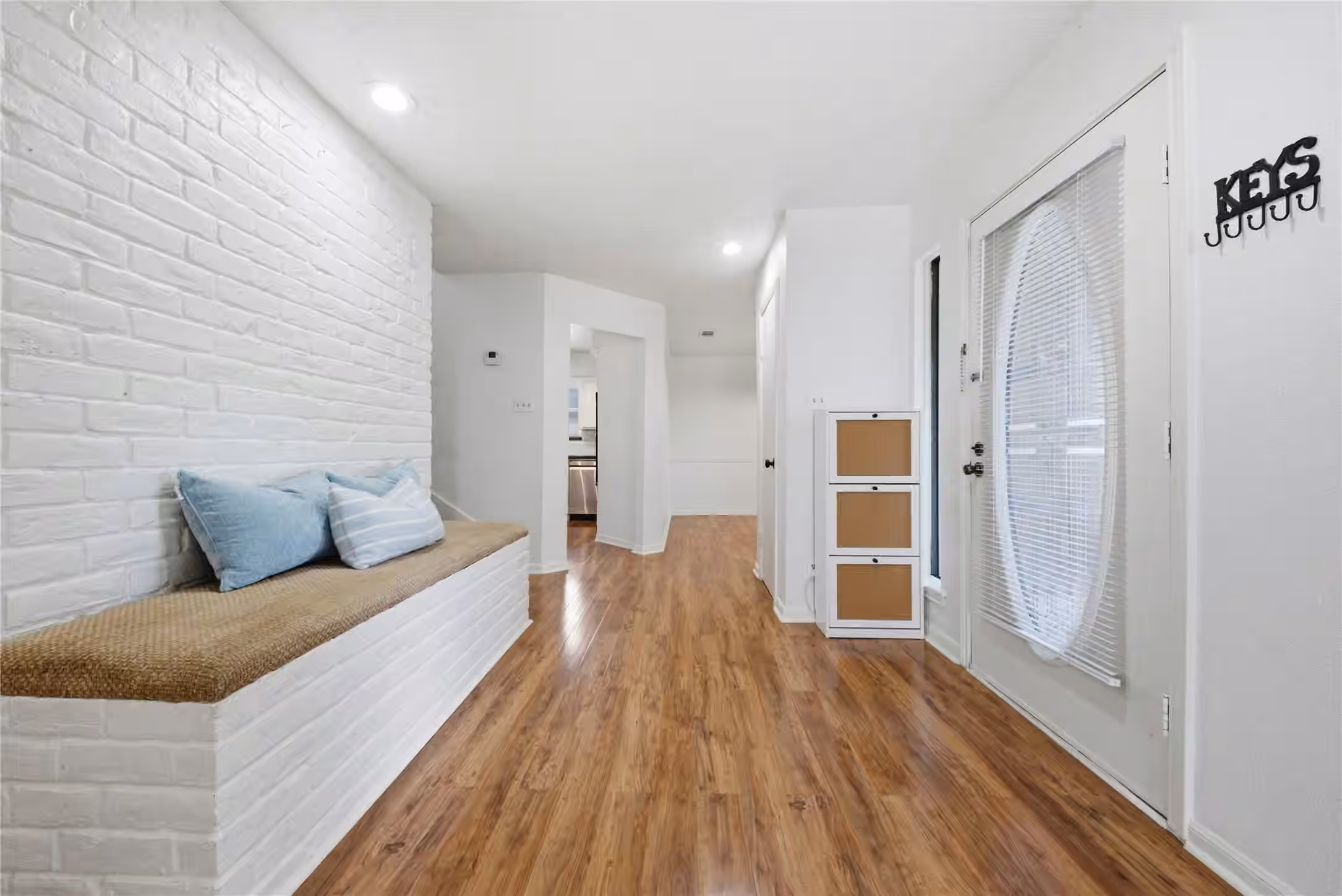Photo 4 of 518 Rozelle Avenue, Sugar Land, TX