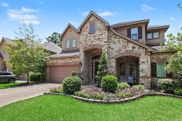Photo 2 of 11 Canoe Bend Drive, Spring, TX