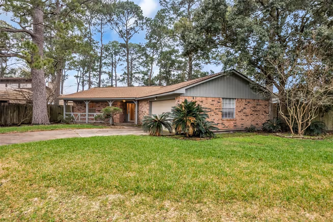 Photo 2 of 10002 Pinehurst Street, Baytown, TX
