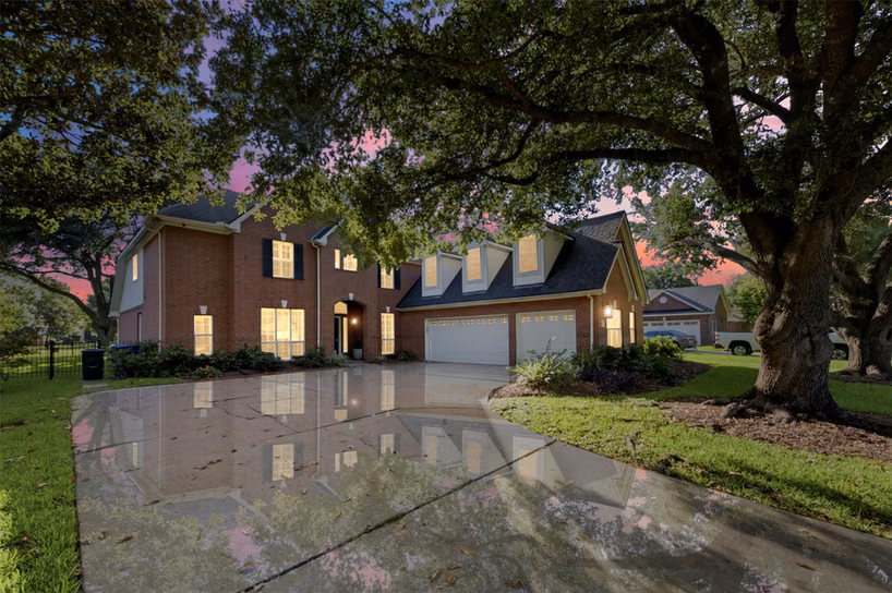 Photo of 2319 Quarterpath Drive, Richmond, TX
