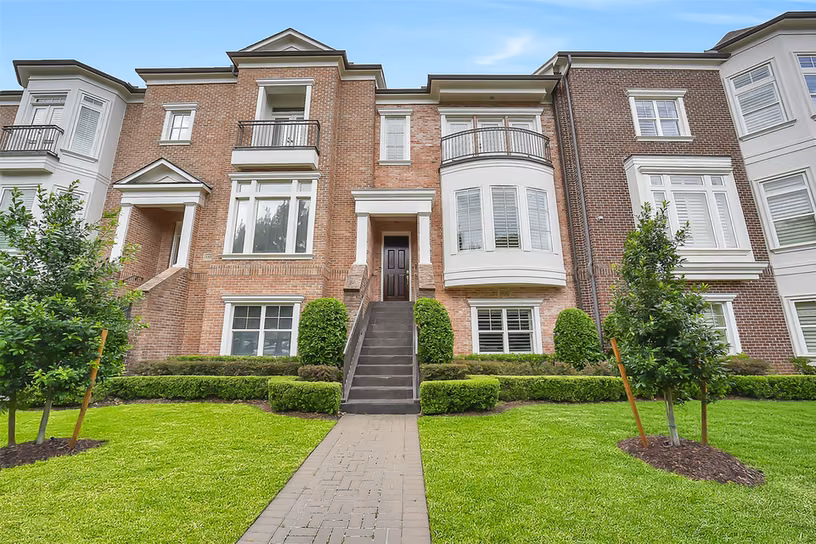 Photo of 1374 Lake Pointe Parkway, Sugar Land, TX 77478