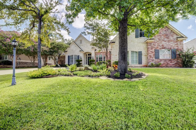 Photo 3 of 40 W Oaks Court, Montgomery, TX