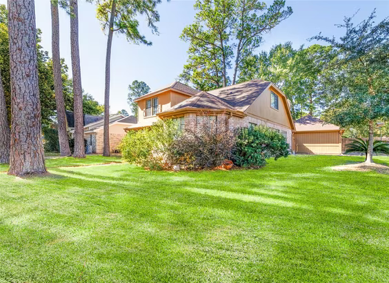 Photo 5 of 15627 Lago Villa Drive, Tomball, TX