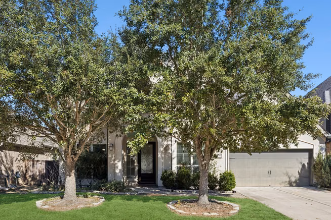 Photo 3 of 1611 Tonkawa Trail, Katy, TX