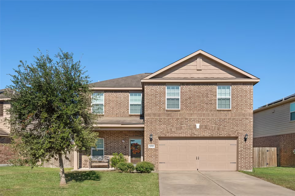 Photo 5 of 2011 Beach Bluff Road, Rosenberg, TX