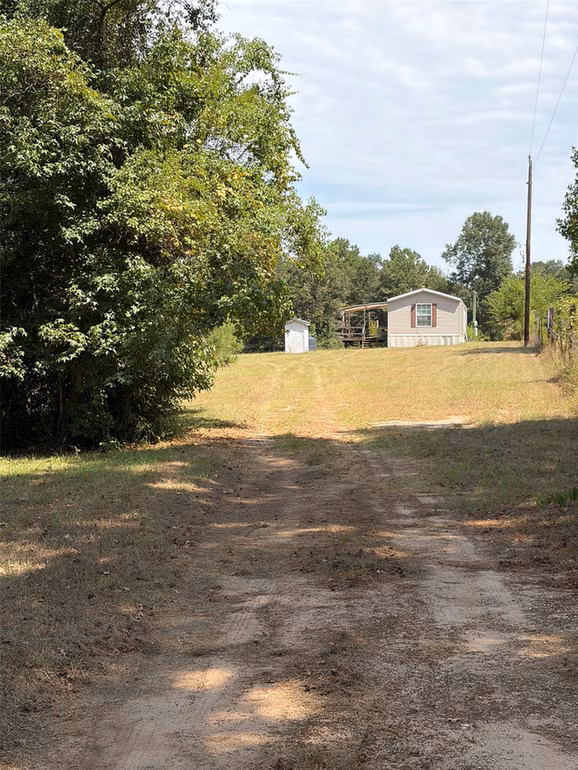 Photo 2 of 20405 Red Oak Drive, Cleveland, TX