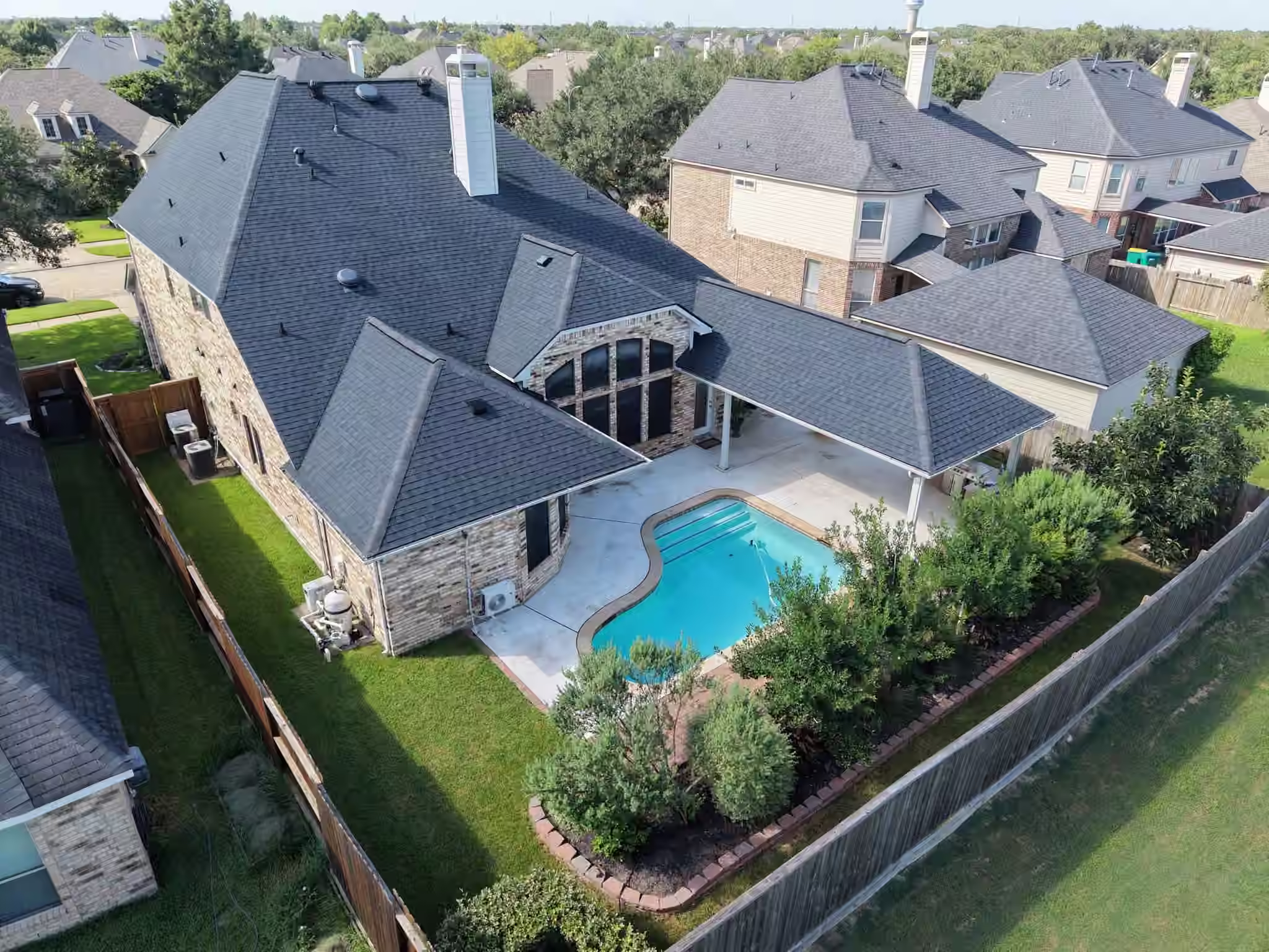 Photo 4 of 2814 Keagan Falls Drive, Manvel, TX