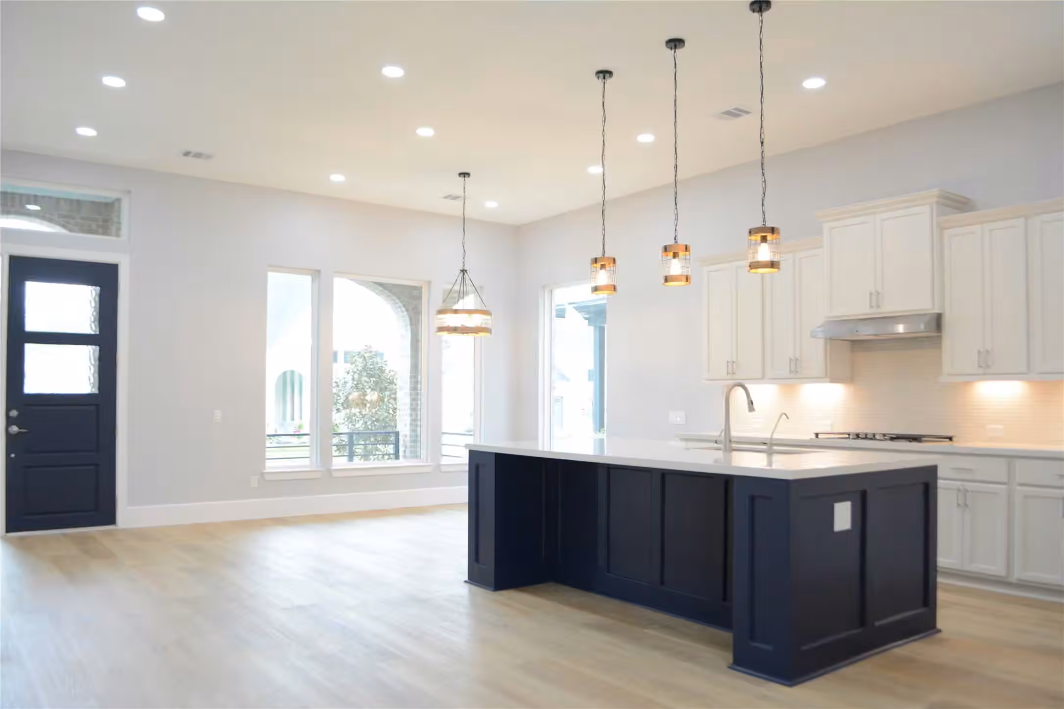 Photo 5 of 120 Dandelion Way, Montgomery, TX