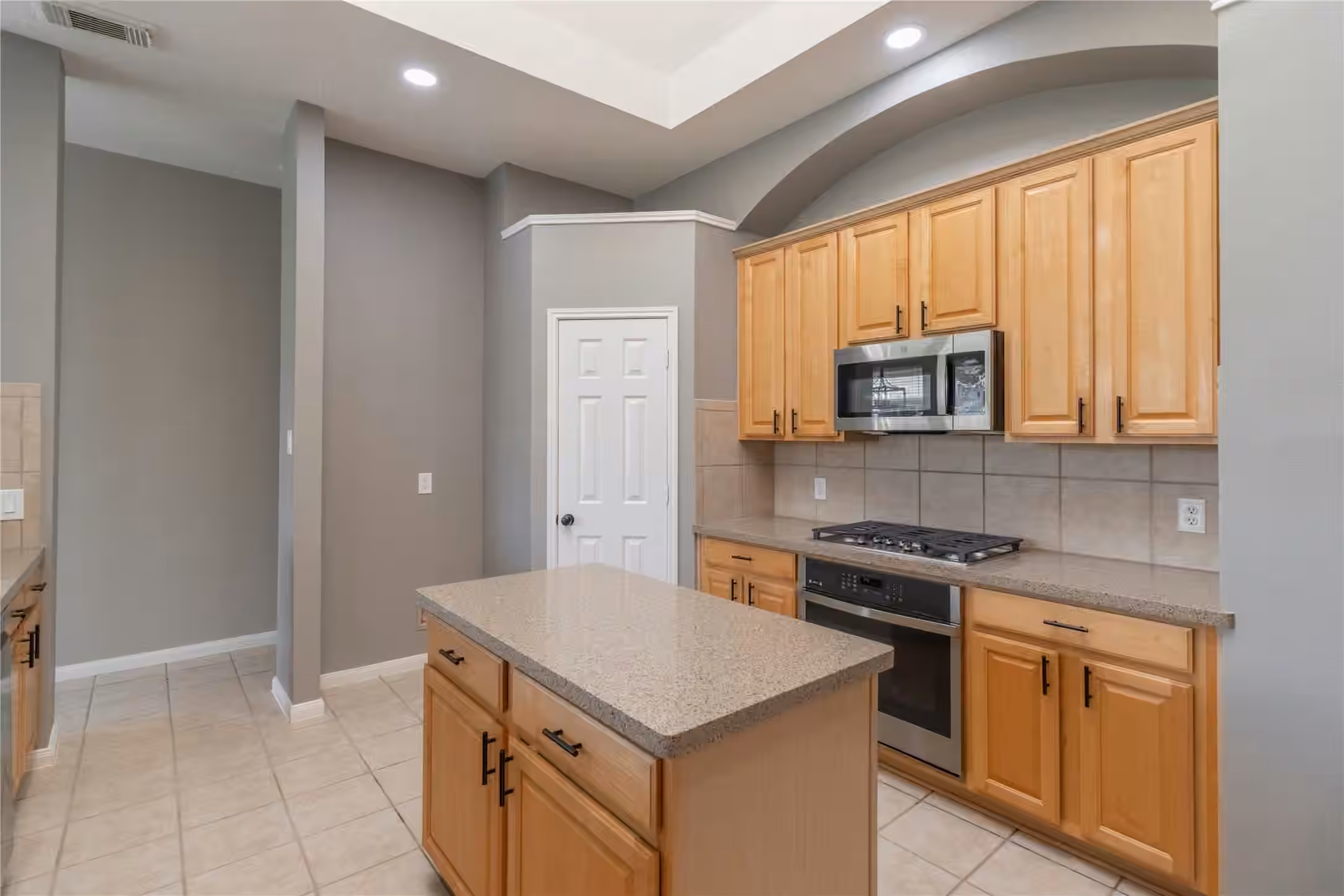 Photo 7 of 12014 Echo Canyon Drive, Tomball, TX
