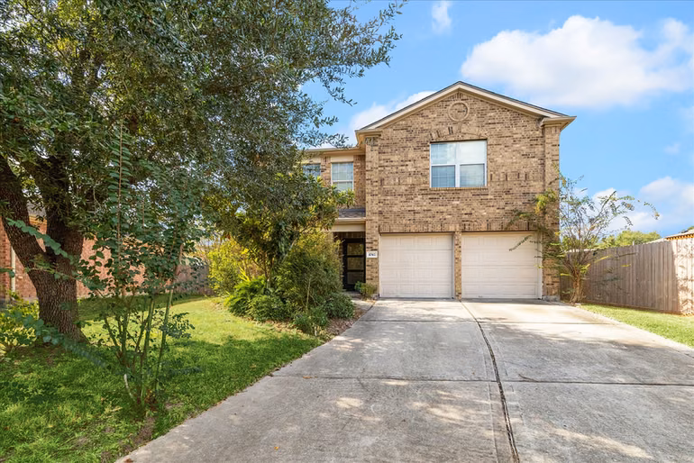 Photo 2 of 4743 Pin Oak Creek Lane, Kingwood, TX
