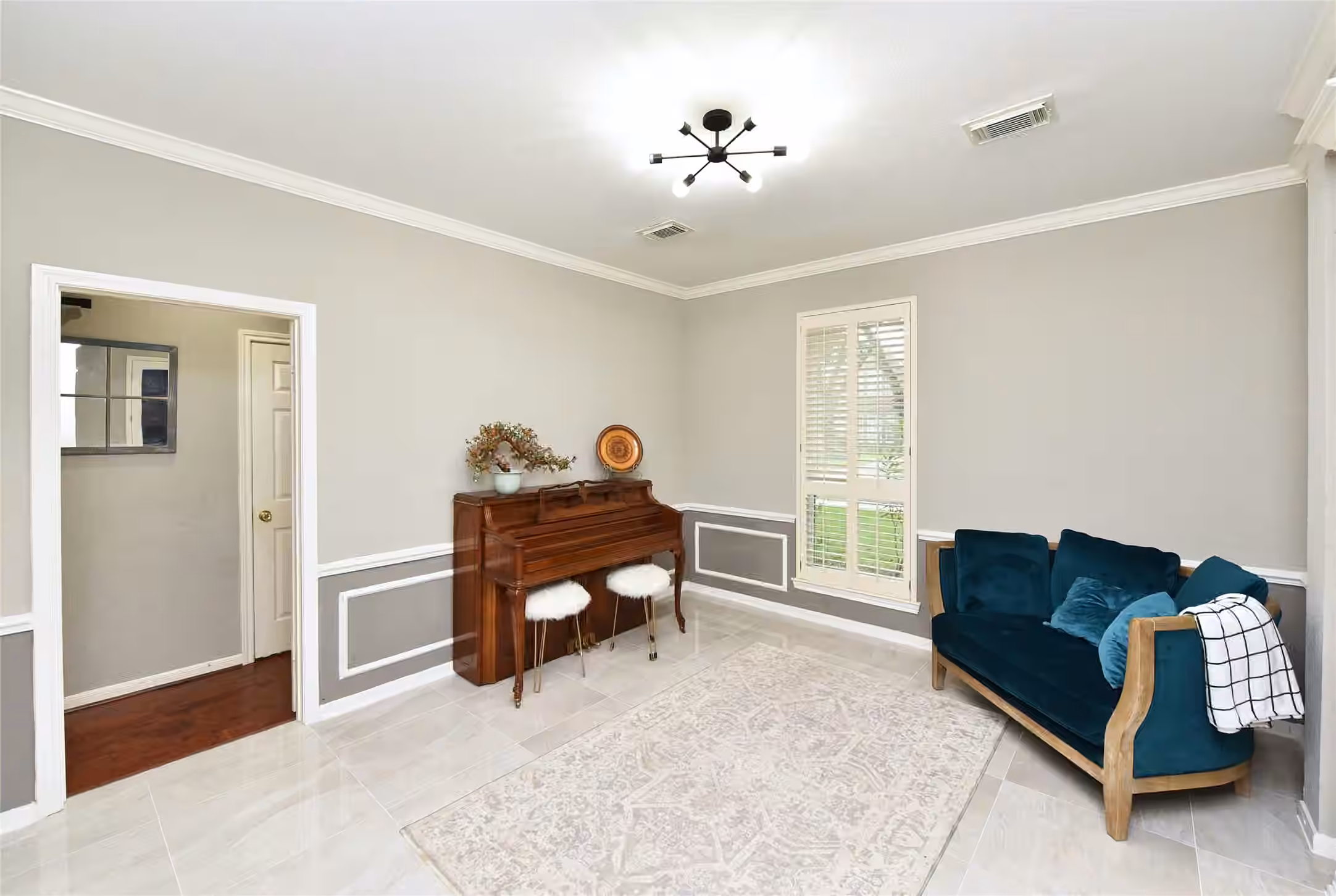 Photo 5 of 54 Bradford Circle, Sugar Land, TX
