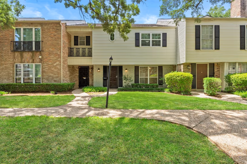 Photo of 12907 Trail Hollow Drive 2907, Houston, TX 77079