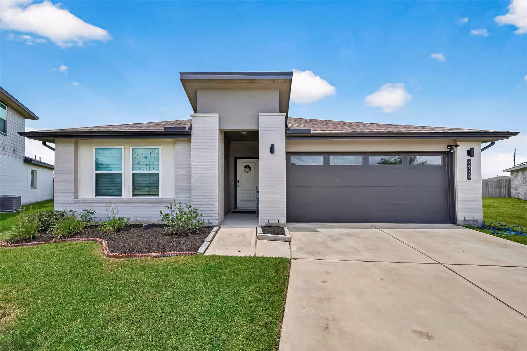 Photo of 7938 Brushwood Drive, Rosharon, TX