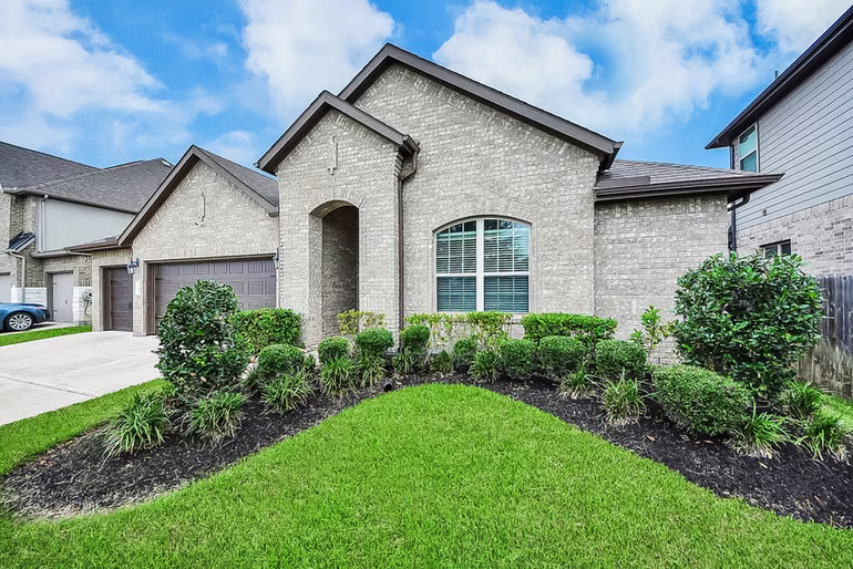 Photo 3 of 3510 Hampton Landing Court, Katy, TX