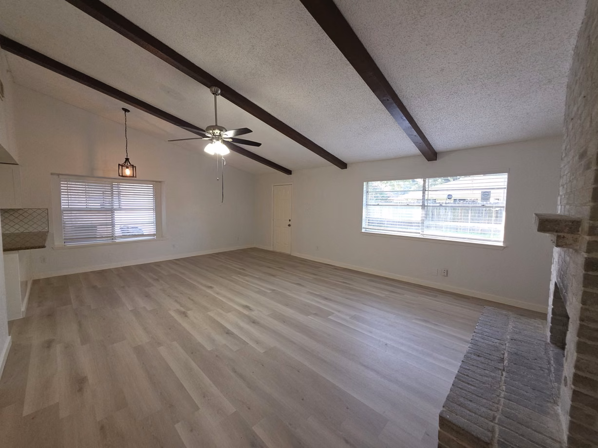 Photo 5 of 16214 Sierra Grande Drive, Houston, TX