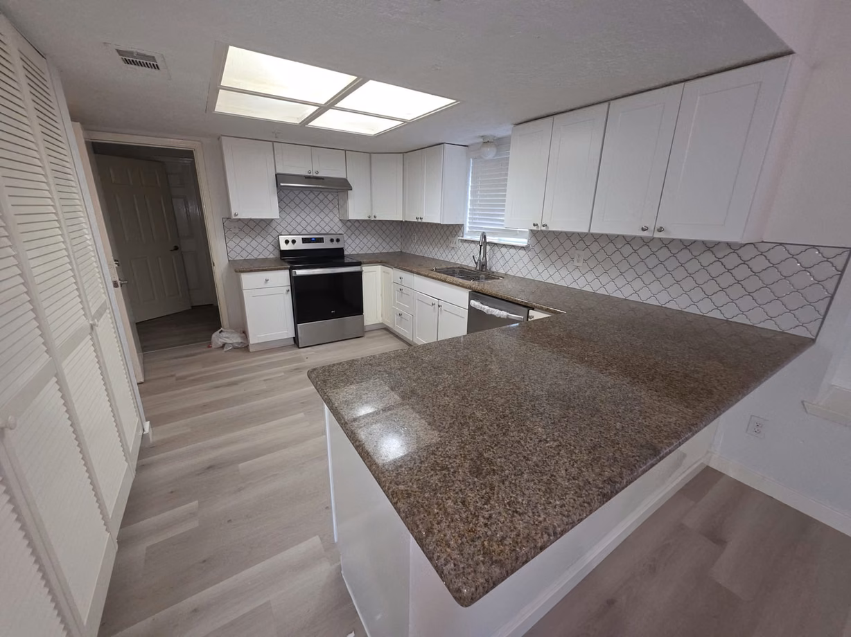 Photo 6 of 16214 Sierra Grande Drive, Houston, TX