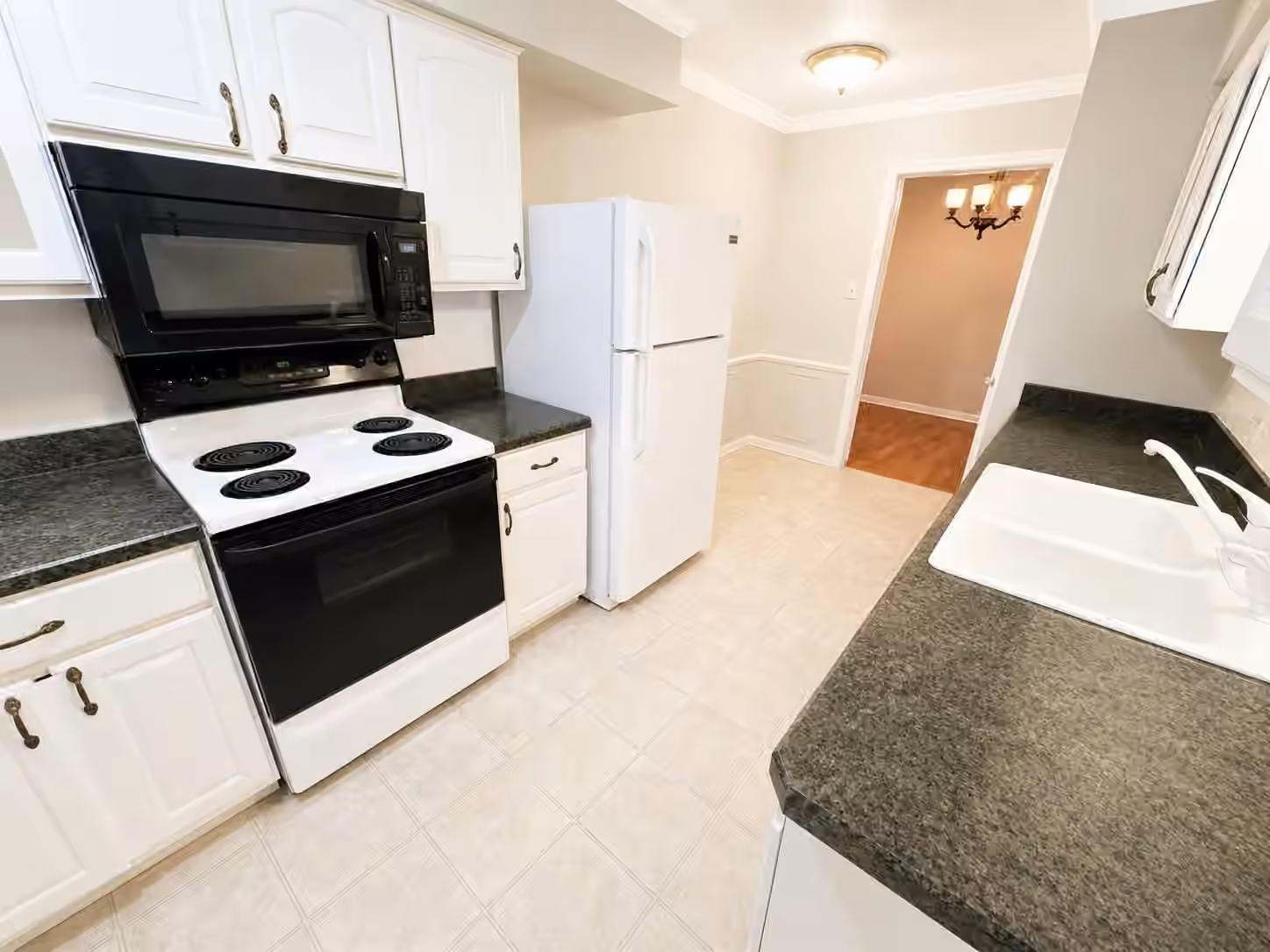 Photo 5 of 361 N Post Oak Lane 343, Houston, TX