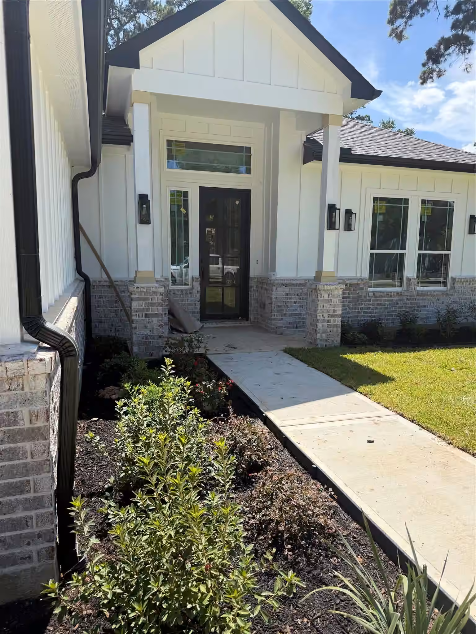 Photo 2 of 14209 Jamaica Circle, Willis, TX