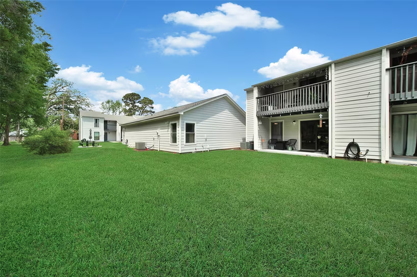 Photo 5 of 13151 Walden Road 119, Montgomery, TX