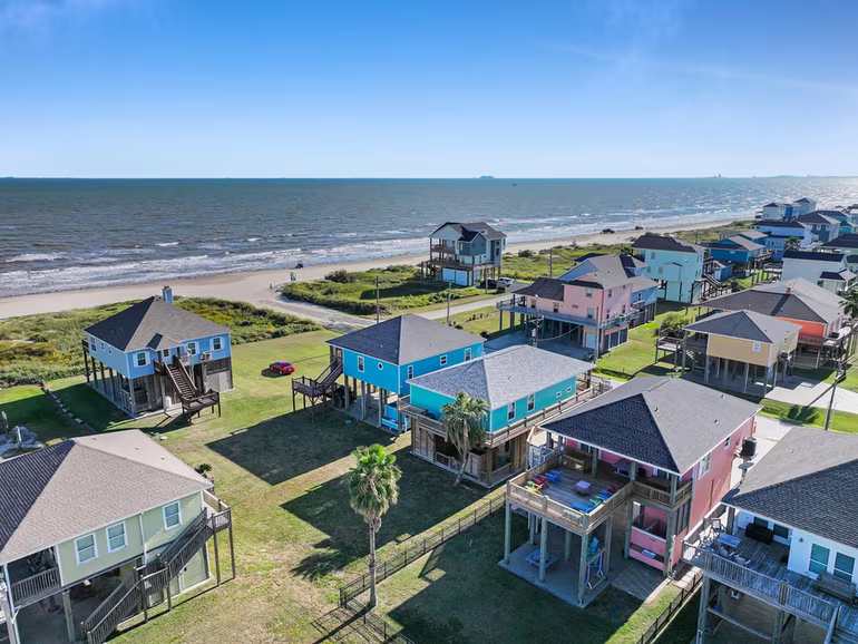 Photo 5 of 778 Wommack, Crystal Beach, TX