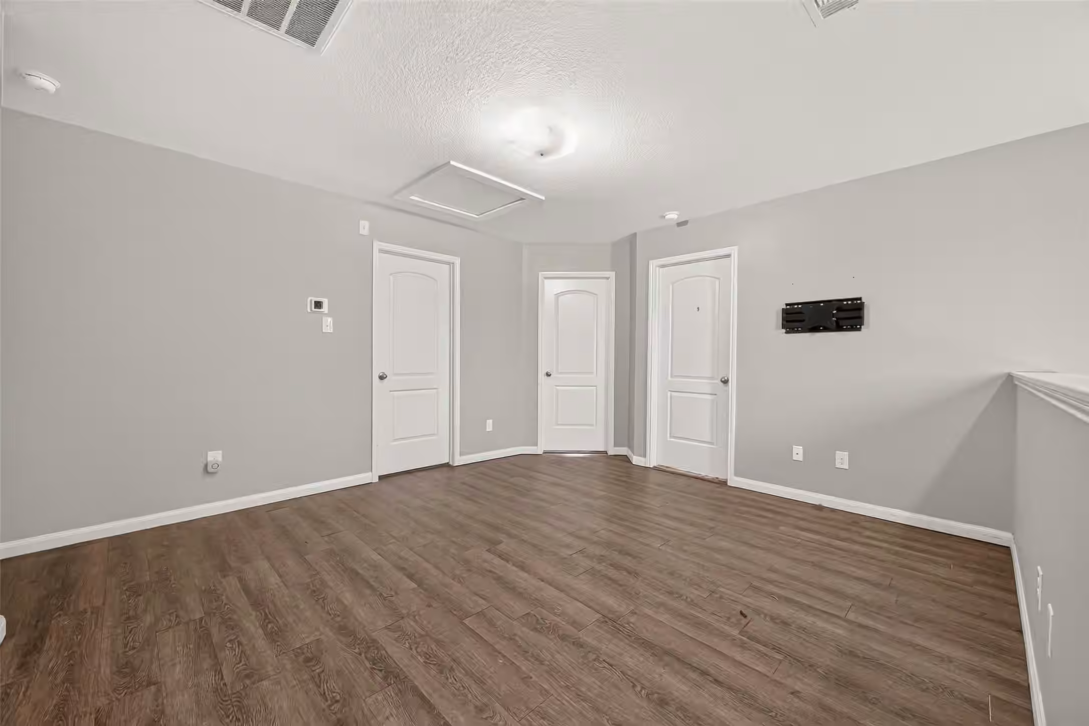 Photo 2 of 12042 Powderhorn Lane, Pinehurst, TX