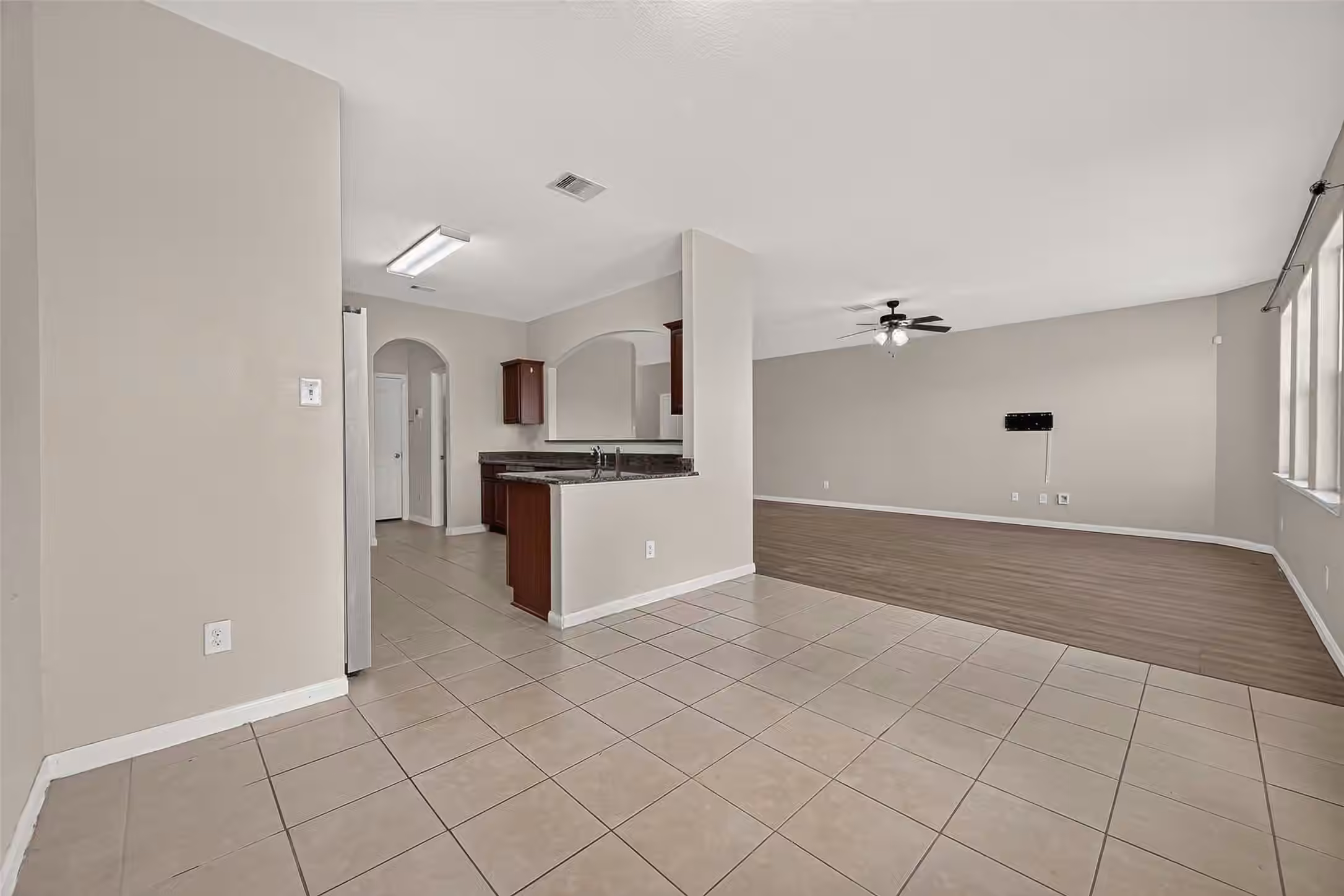Photo 7 of 12042 Powderhorn Lane, Pinehurst, TX