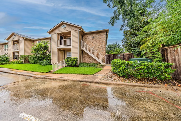 Photo 7 of 1311 Antoine Drive 252, Houston, TX