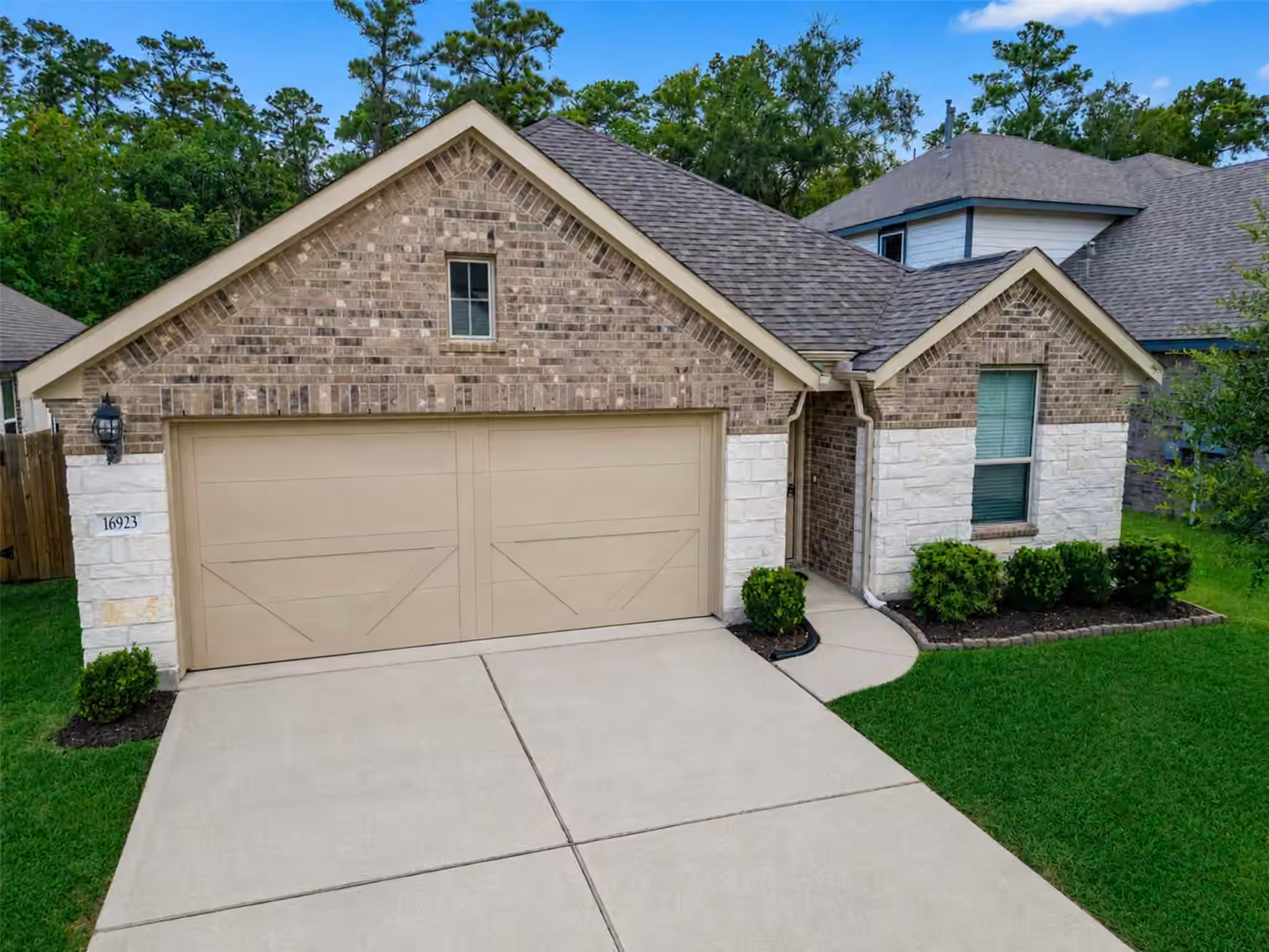 Photo of 16923 Lagos Lane, Crosby, TX 77532