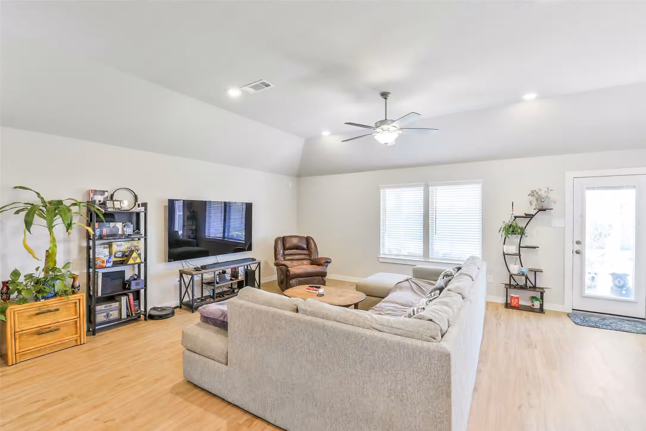 Photo 5 of 8522 Jetty Glen Drive, Cypress, TX