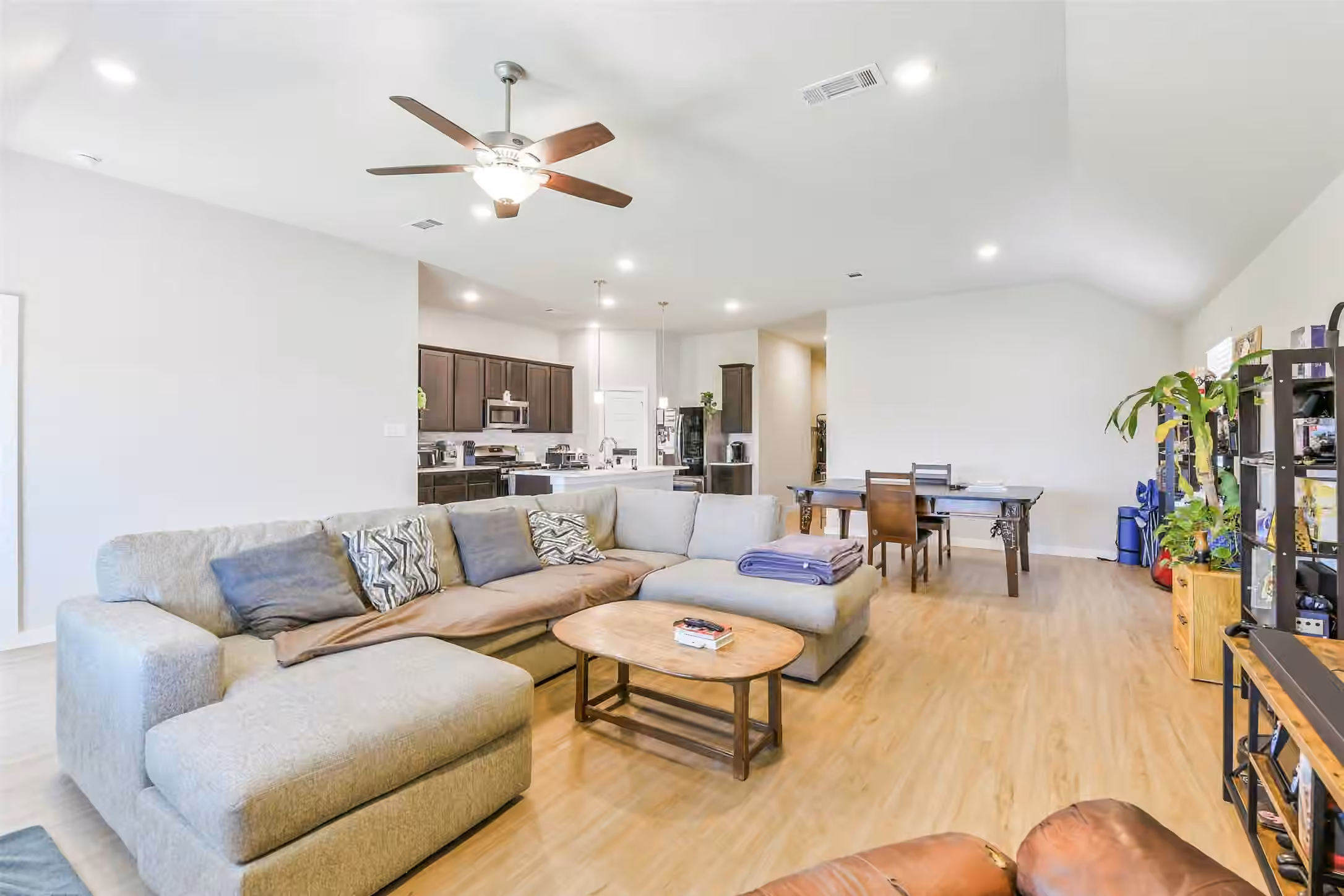 Photo 6 of 8522 Jetty Glen Drive, Cypress, TX