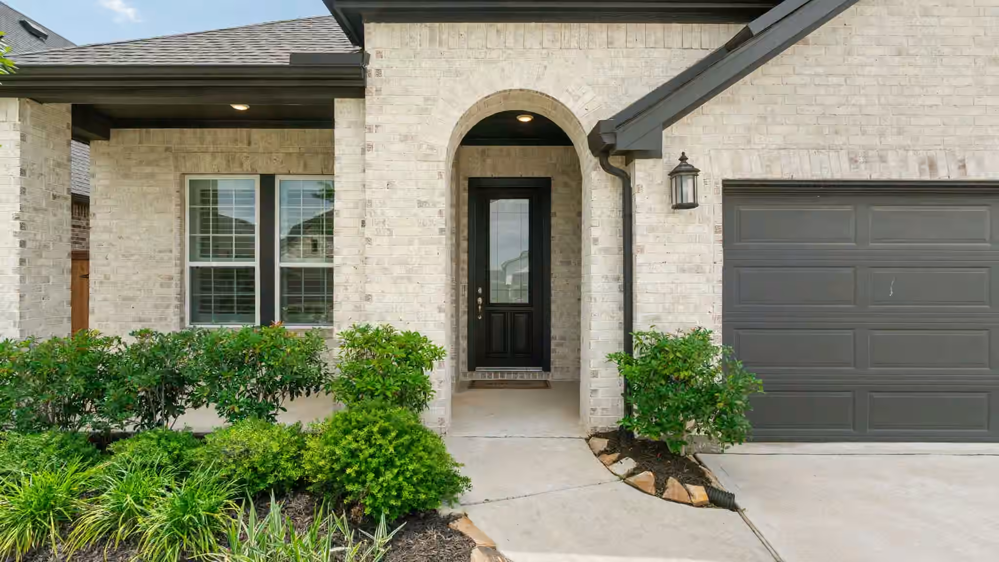 Photo 3 of 2323 Lambert Drive, Katy, TX