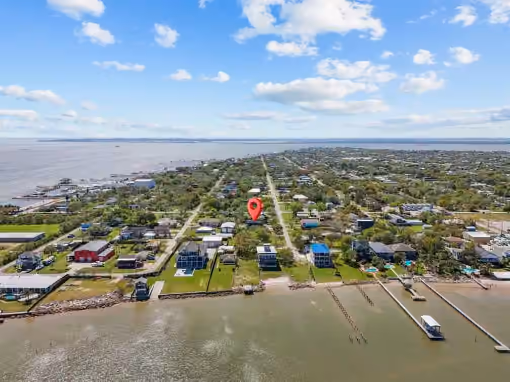Photo 4 of 125 4th Street, San Leon, TX