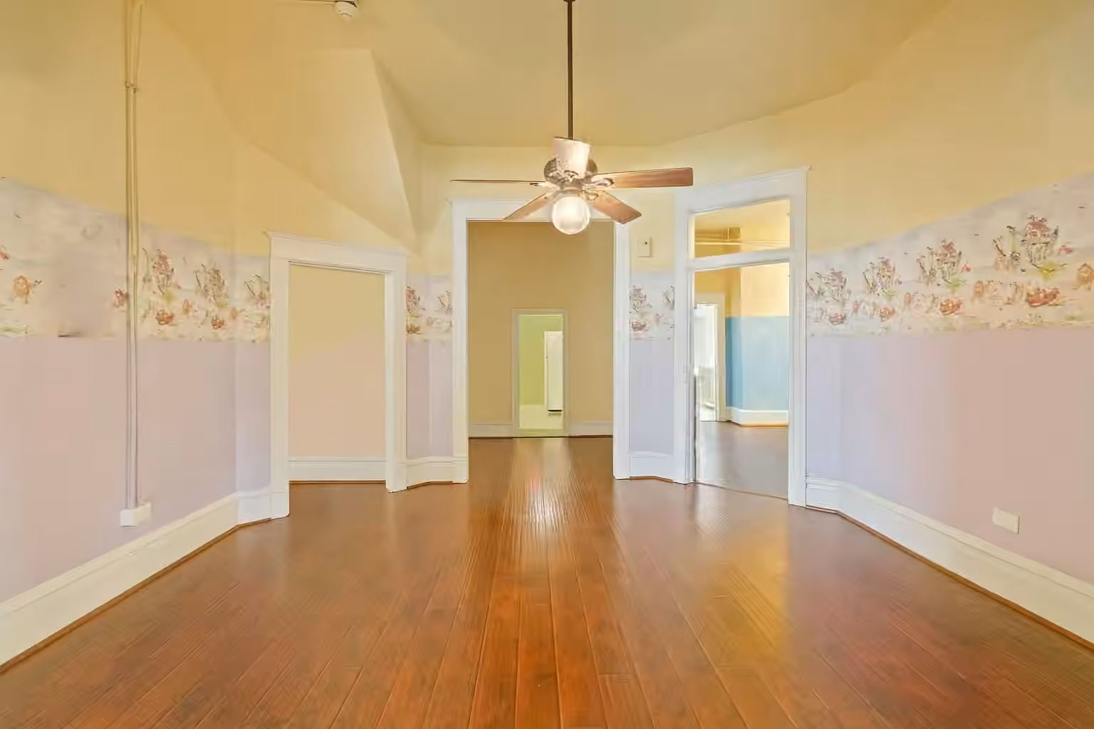 Photo 7 of 1030 4th Street, Rosenberg, TX