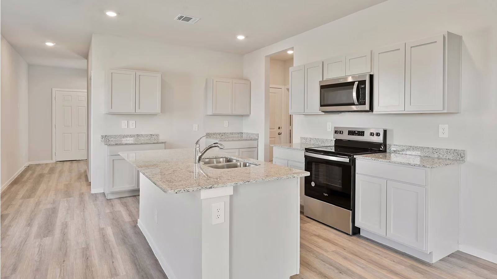 Photo 2 of 6726 Canyon Breeze Drive, Rosenberg, TX