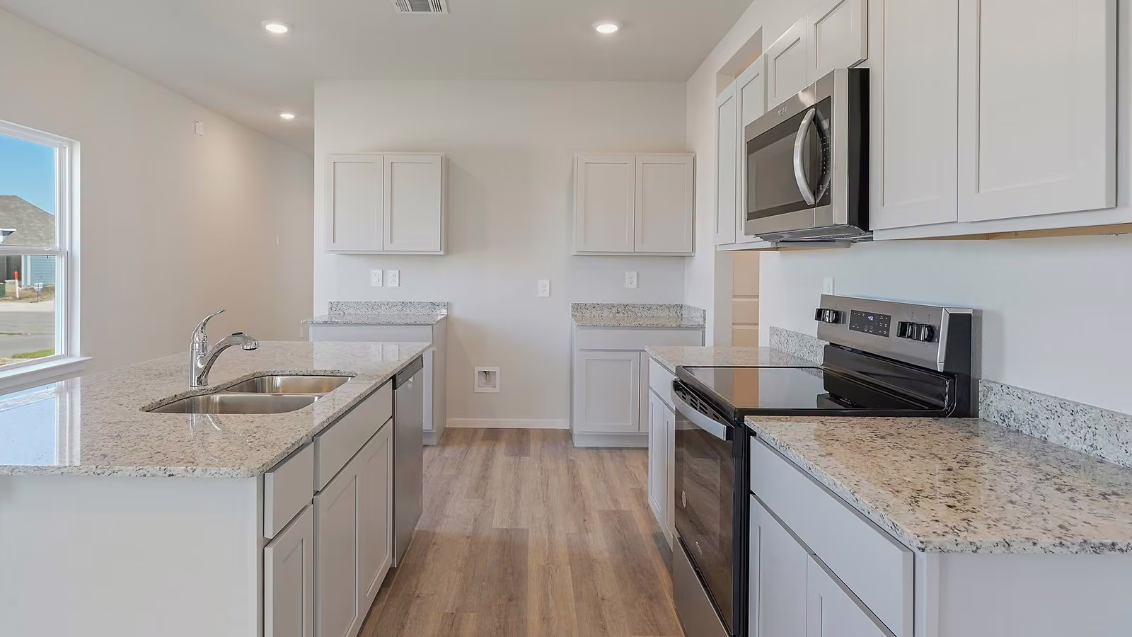 Photo 4 of 6726 Canyon Breeze Drive, Rosenberg, TX