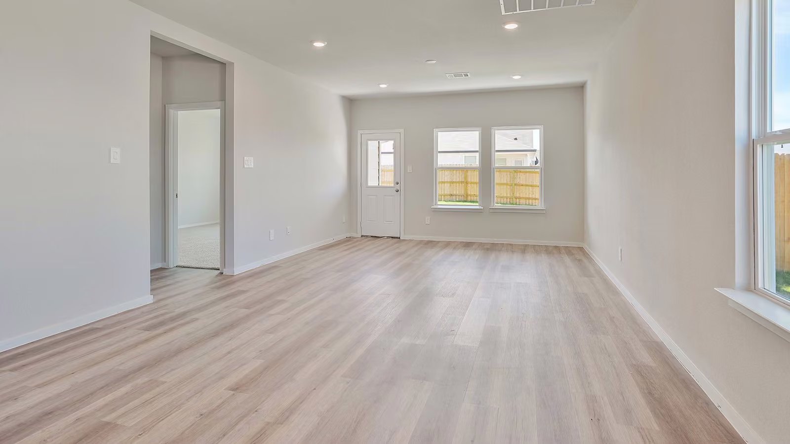 Photo 7 of 6726 Canyon Breeze Drive, Rosenberg, TX