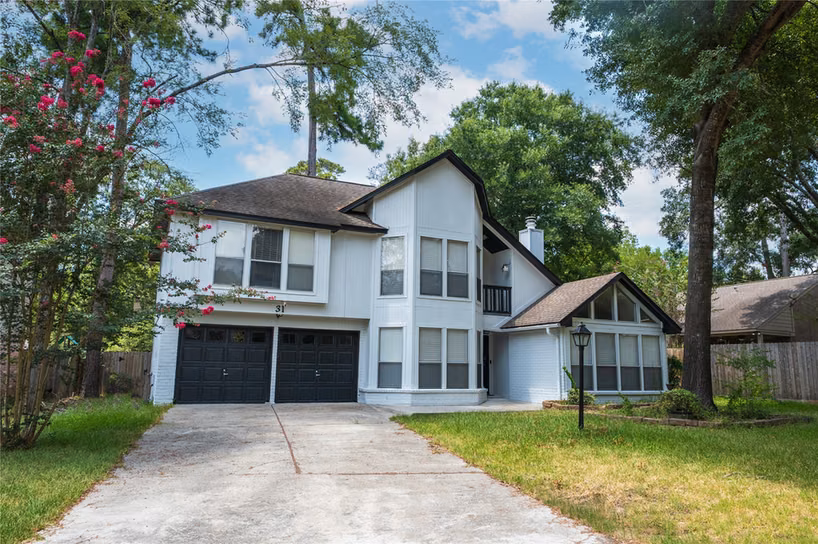 Photo of 31 N Drifting Leaf Court, The Woodlands, TX 77380