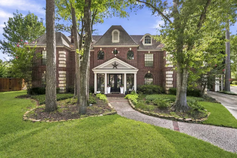 Photo 3 of 5230 Wincroft Court, Houston, TX