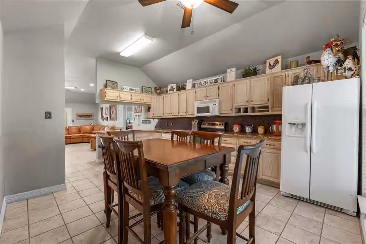 Photo 4 of 14018 Cimarron Road, Santa Fe, TX