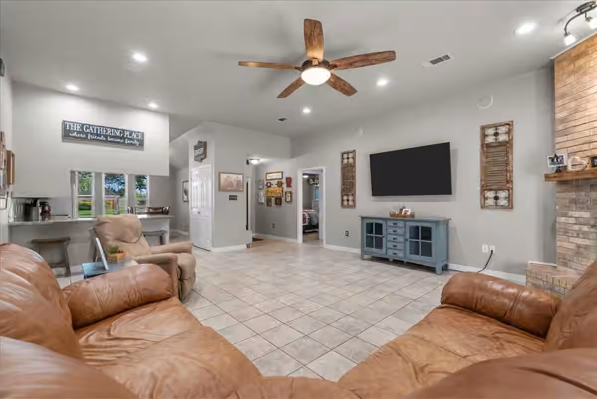 Photo 7 of 14018 Cimarron Road, Santa Fe, TX