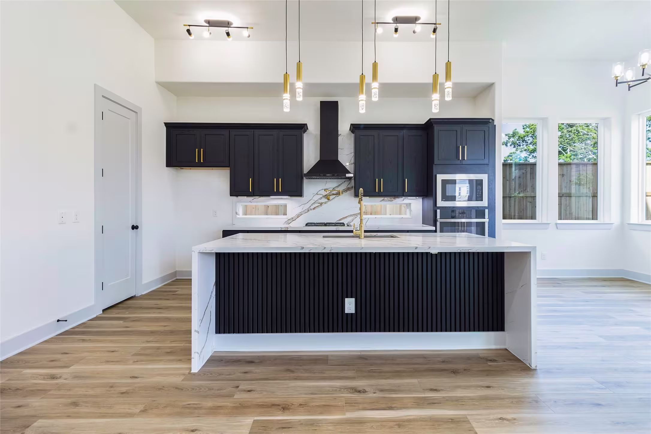 Photo 4 of 4103 Kewanee Street, Houston, TX