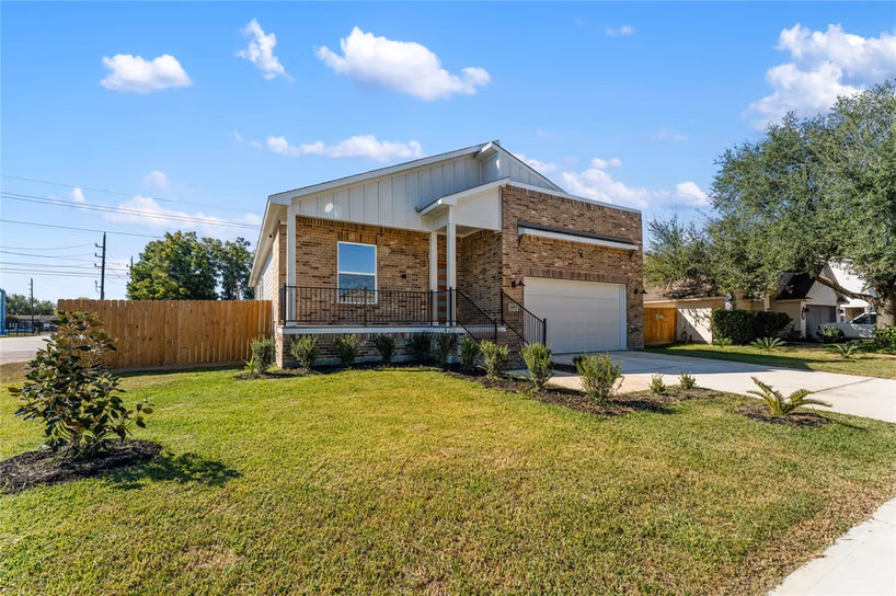 Photo 3 of 2503 Hazyknoll Lane, Houston, TX