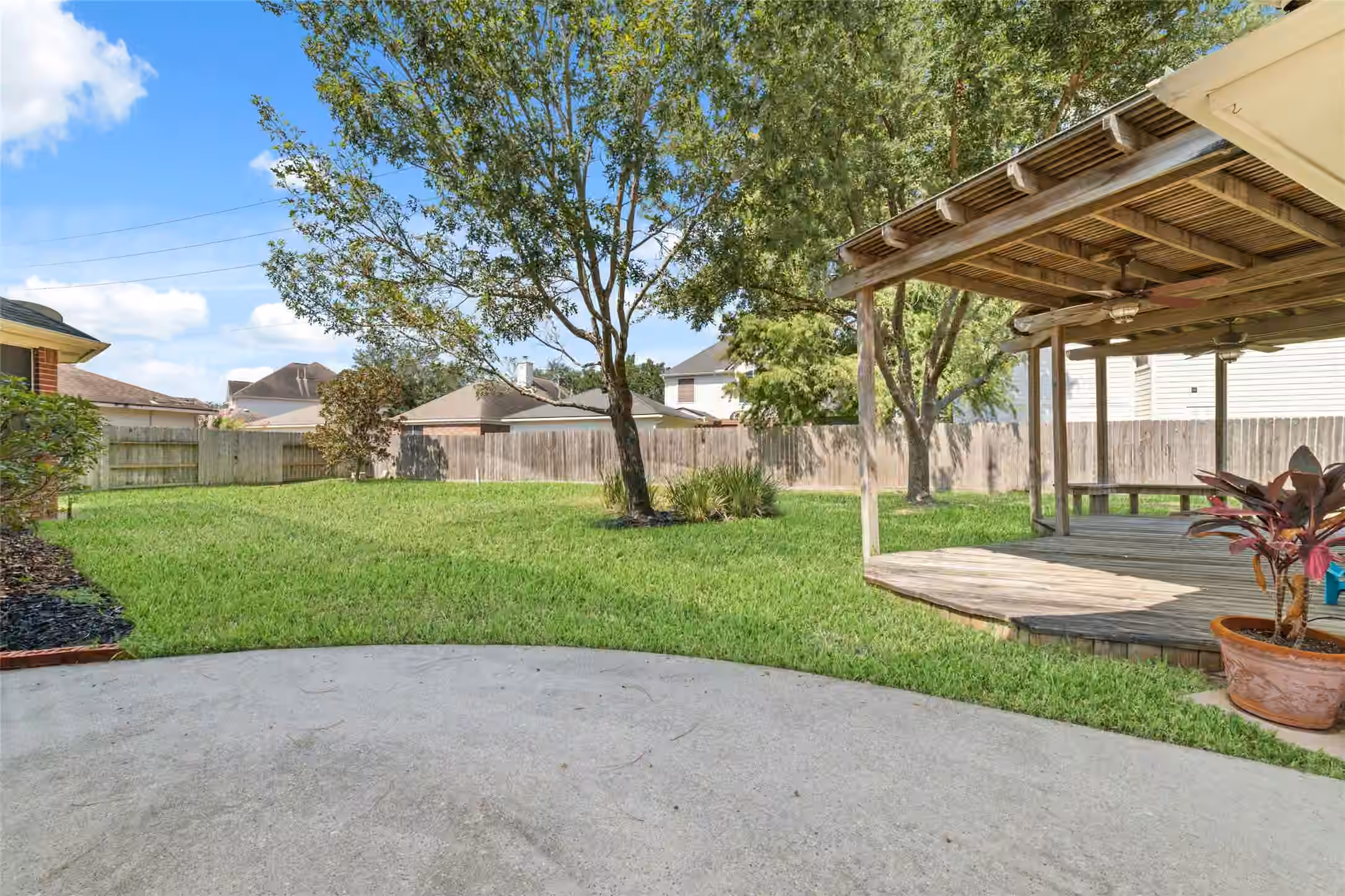 Photo 5 of 20423 Forest Drive, Spring, TX