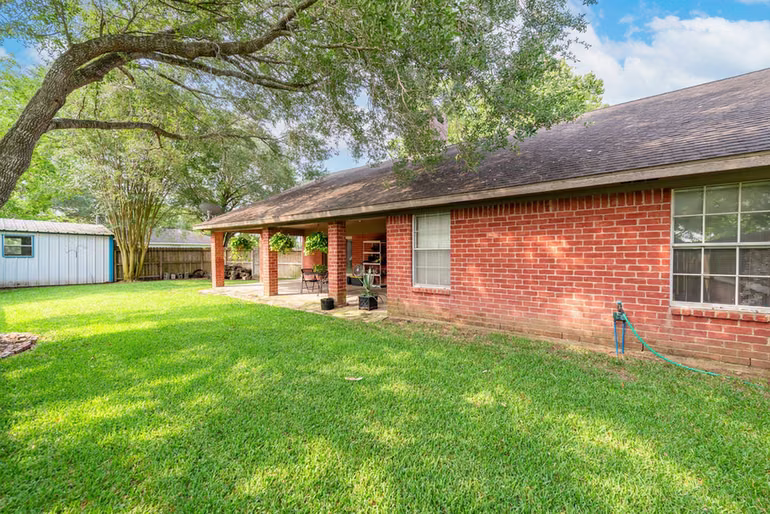 Photo 4 of 330 N 4th Street, Beasley, TX